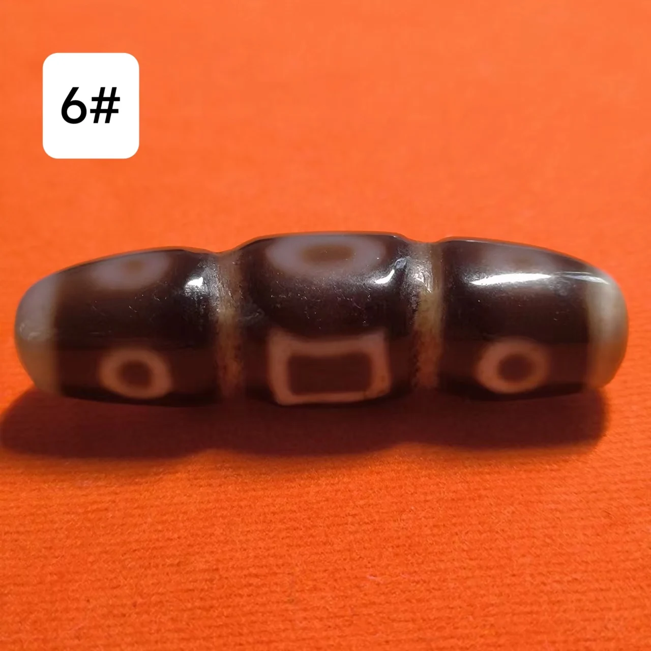 

1pcs/lot Natural Ancient Variety Agate Dzi very rare Weathered Horseshoe bump wear Various patterns retro ethnic jewelry amulet