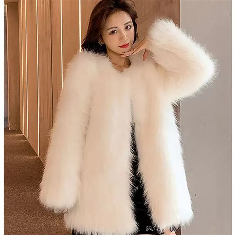 Medium To Long V-neck Minimalist High-end Imitation Fox Fur Grass Coat For Women, 2025 Autumn And Winter Toka Fur Coat