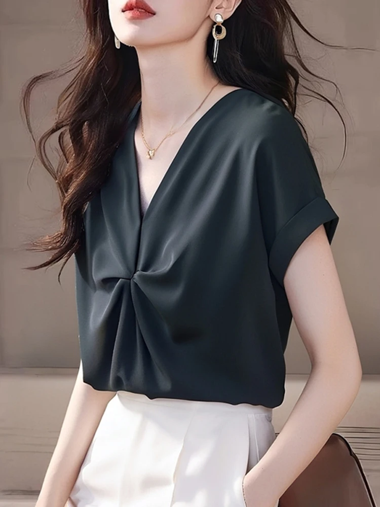

Элегантная атласная блузка с V-образным вырезом из ацетата, модный плиссированный дизайн, приталенный крой, корейская версия, прямой силуэт, для повседневной носки, летняя
