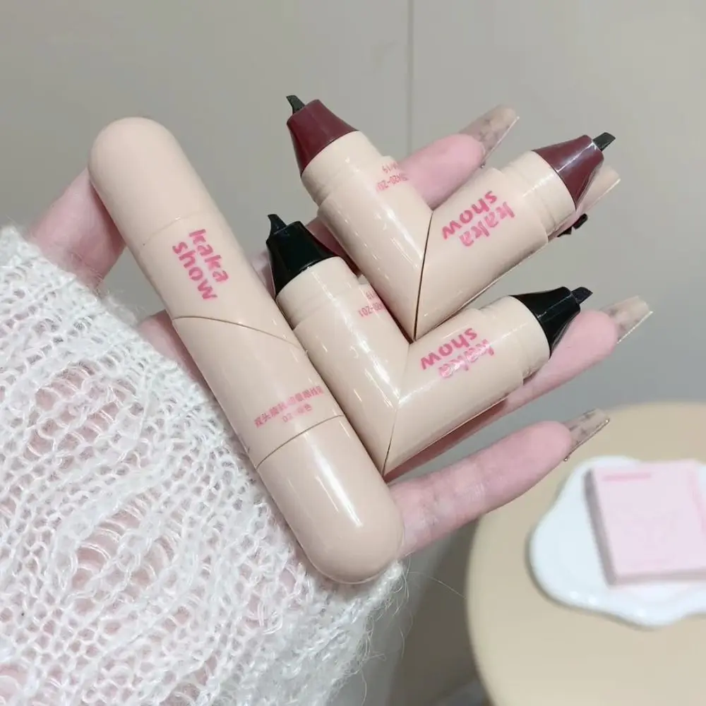 新しい防水アイライナースタンプ折りたたみ式速乾アイライナースタンプ使いやすい黒色アイライナースタンプペン