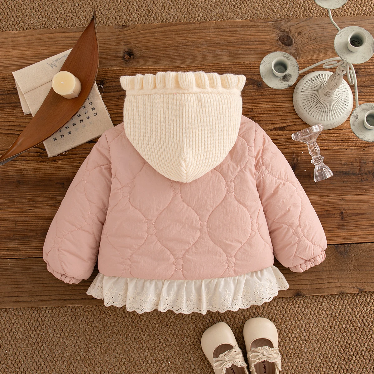 معطف طفلة الخريف / الشتاء بلون دافئ مقنعين سترة قطن الطفل لطيف الدانتيل تقليم ملابس خارجية للفتيات