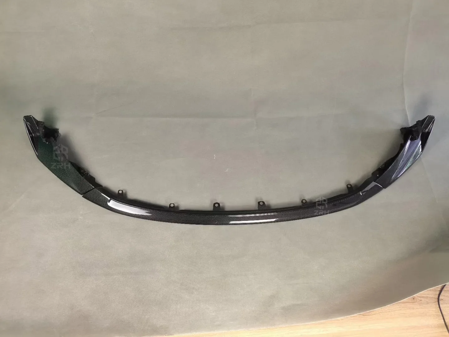 Lábio dianteiro de fibra de carbono para M3 M4 G80 G82 Lábio do para-choque dianteiro estilo CSL