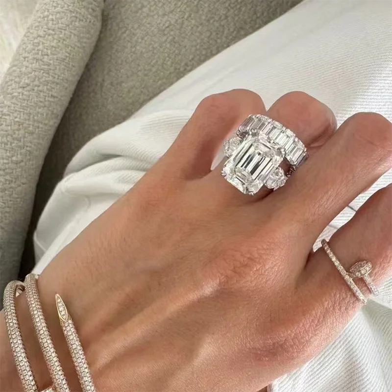 15Ct Emerald Cut EF/VS VVS Lab Grown Diamond Luxurious 3 Stone Ring 14K Gold IGI Certified Wedding Ring