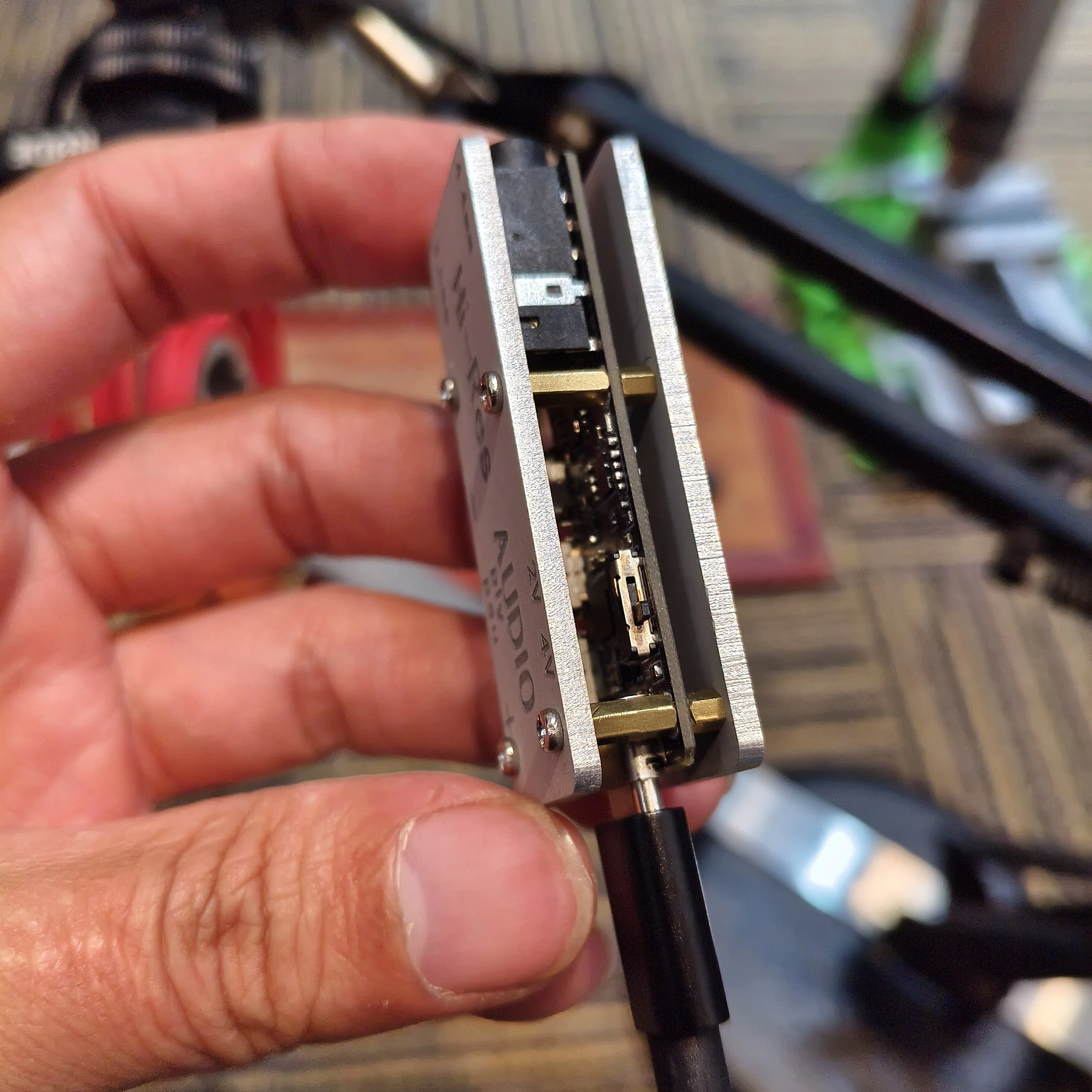 

Двухканальный декодер CS43198, полностью балансный, с разъемами 4.4мм + 3.5мм, поддержка PCM768K/DSD256, компактное решение с малым выносом кабеля.