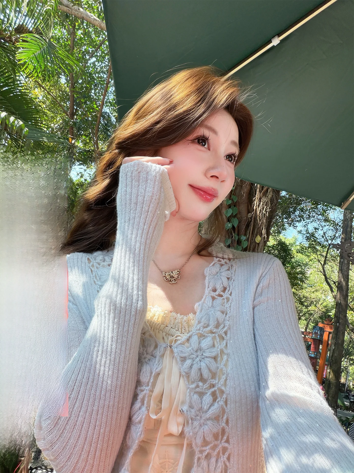 

Ele V-Ne Knitted Open Cardigan Women's Fine iny Bead Design Handmade Hook Flower Heavy Work Soft Wool Blend Spring Top