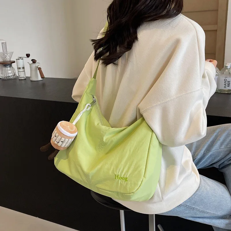 Women Canvas Shoulder Bag Zipper Handbags Women Large Capacity Travel Sport Crossbody Bags 2025 New Gift