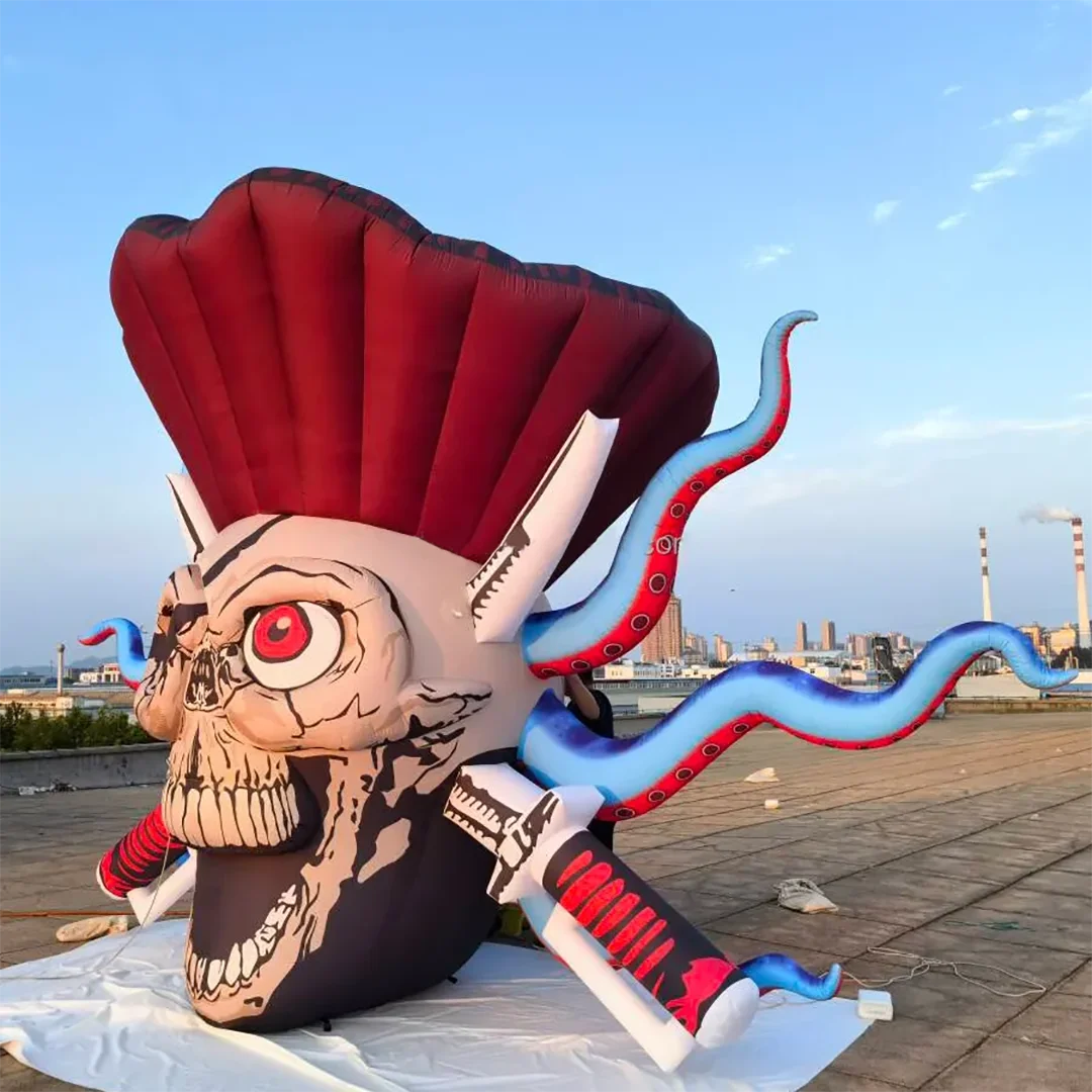 Gigantische Opblaasbare Piraat Met Ooglapje Met Zwaardstok Door Themapark Decor Nachtclubevenement Rekwisieten