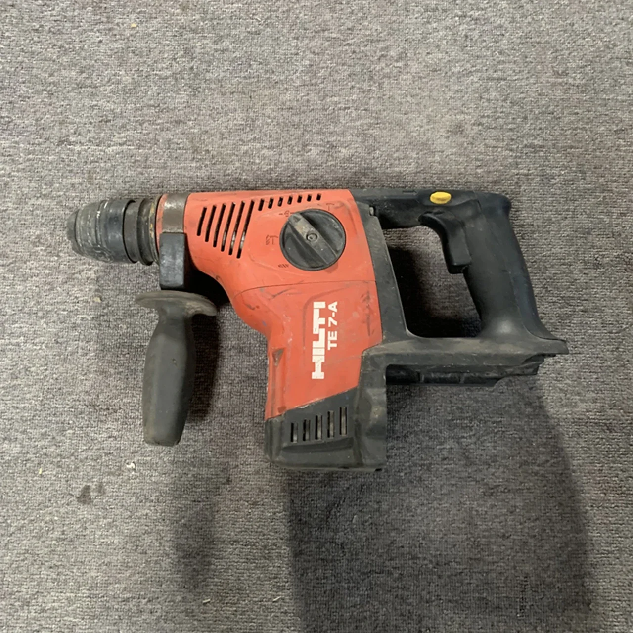 

Hilti 36v sds Three Mode Rotary Hammer Drill TE 7-A In Good Condition -Second hand, only the body