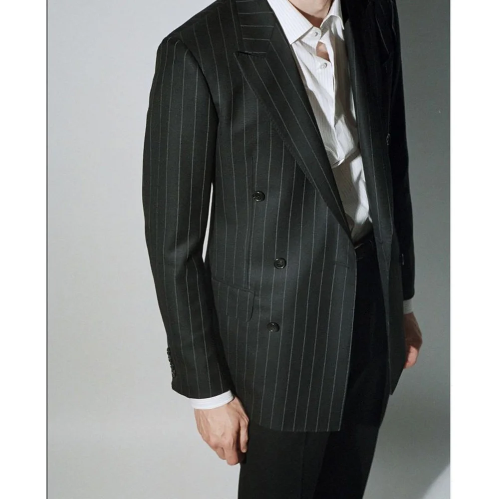 

Men's Striped Suit Jacket Double Breasted Slim Fit Comfortable Stylish Casual Elegant Blazer Business Formal Coat for Men Weddin