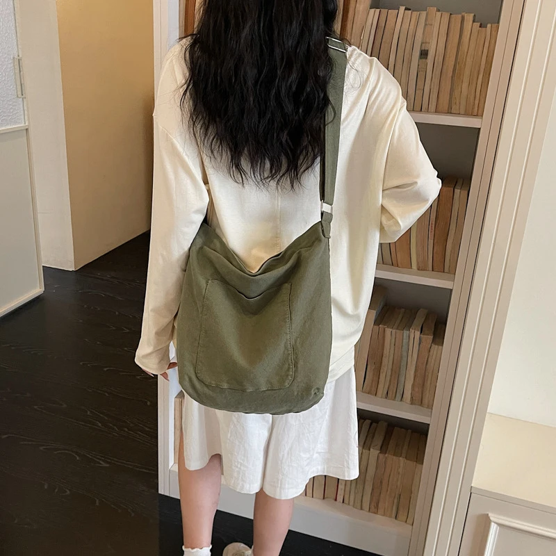 

2026 New Ins Style Retro Canvas Crossbody Bag for Women Large Capacity Casual Shoulder Bag Japanese Korean Student Bag