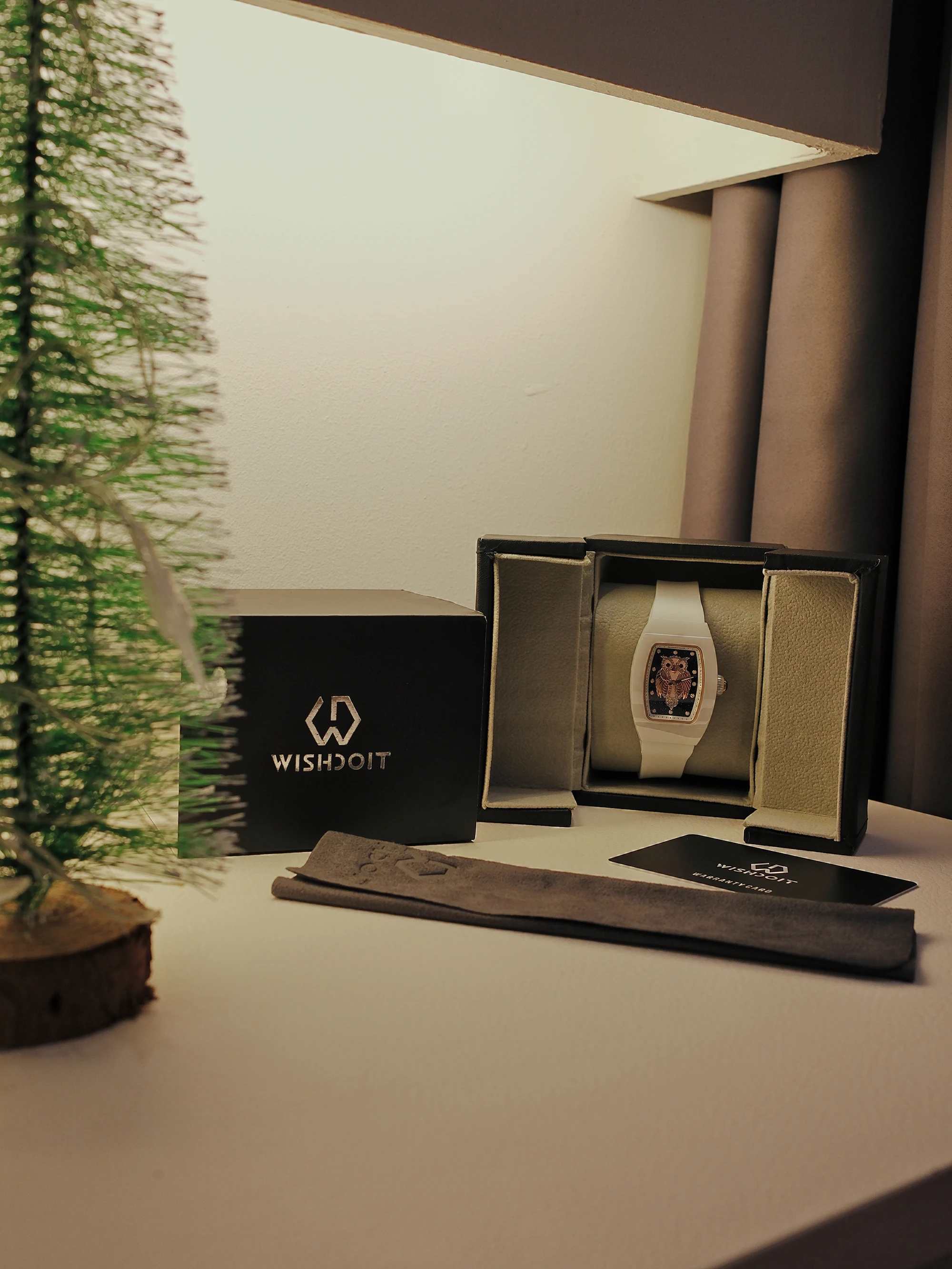 WISHDOIT Women's Owl Pattern Quartz Watch Ceramic Surface Japanese Movement 5AMT Daily Waterproof With Luminous