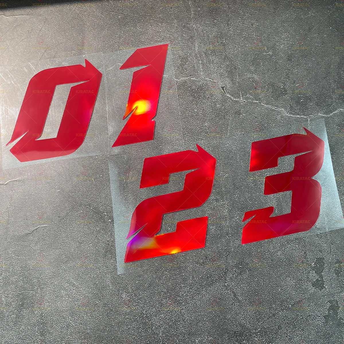 2 szt. Czerwone laserowe naklejki z numerami 0-9 na motocykl, wodoodporne, na owiewkę motocyklową, kask, karoserię samochodu, skutery, uniwersalne naklejki winylowe