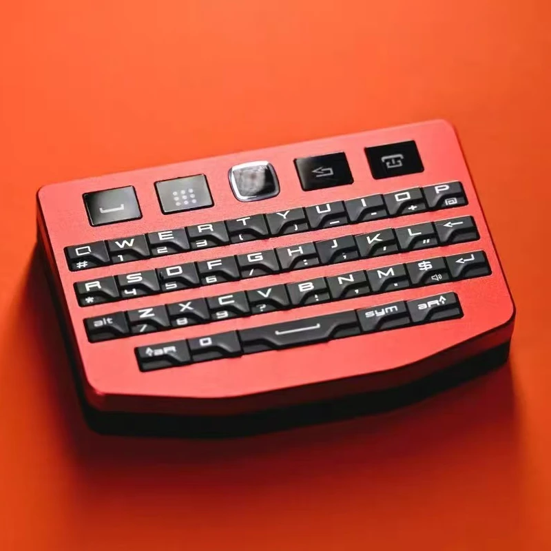 P9981/Q10 트랙패드가 있는 미니 키보드 블루투스 USB 듀얼 모드 Dpi 10단 속도 조정 모든 키가 충돌하지 않습니다.
