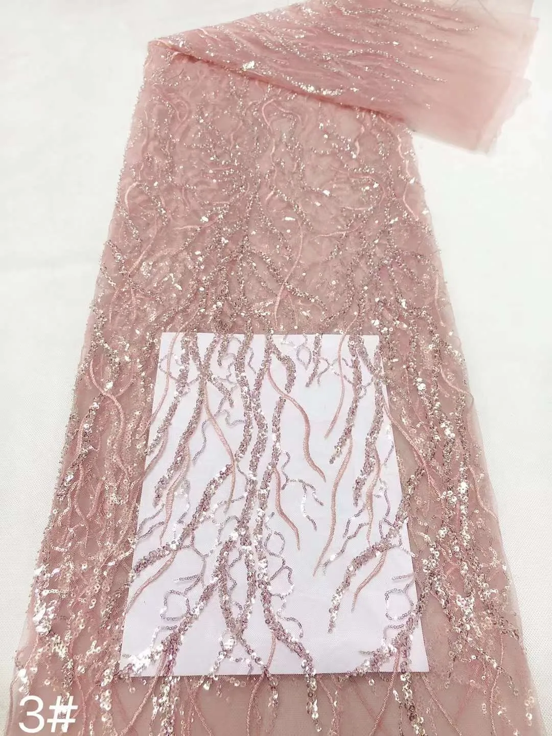 

Фатиновая ткань с вышивкой и блестками