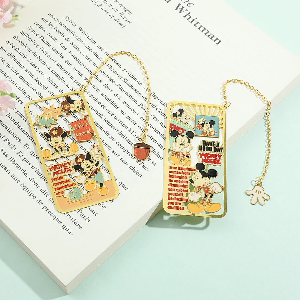 Segnalibro in metallo Disney Mickey Minnie con pendente a catena Lettori Accessori per la lettura Decorazioni per feste di cancelleria per l'apprendimento