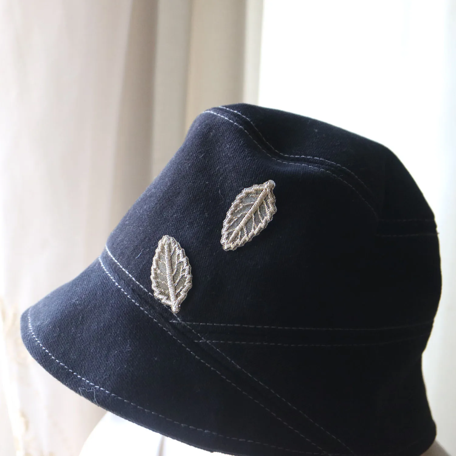 10pcs/lot sew on leaf lace patches for clothing 2*3.8cm Leaves embroidery applique parches para for bags backpack jeans