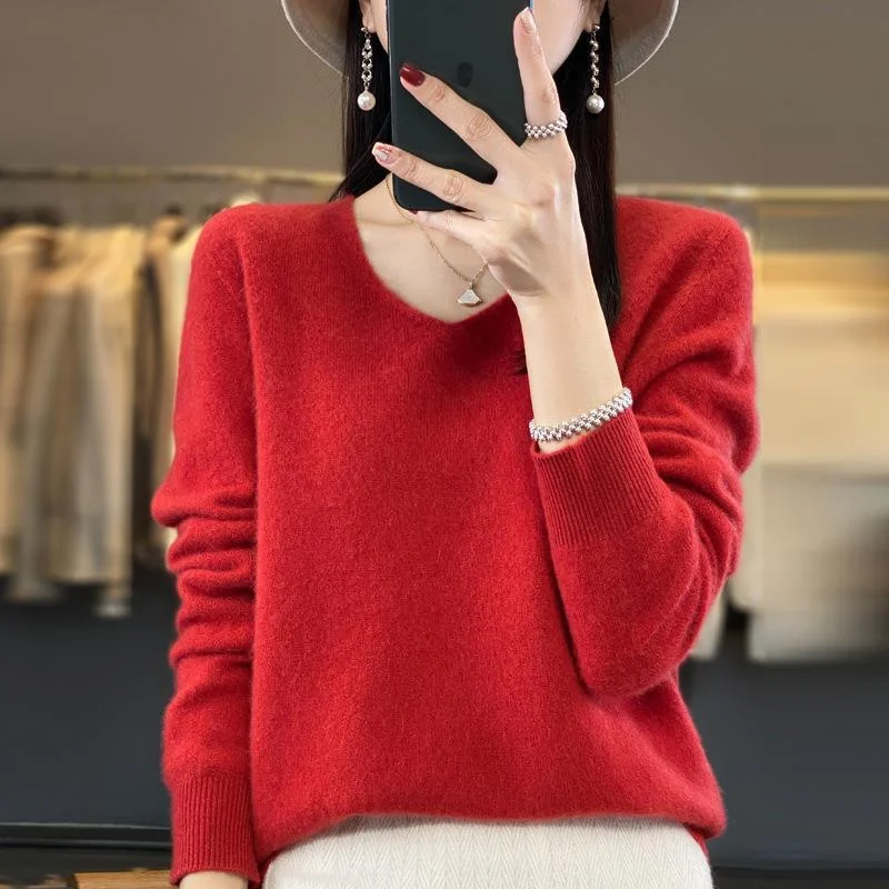 Autumn Winter New Cashmere Sweater Women's Short Loose Knitted Sweater  Wool fashion V-neck Warm Pullover Top