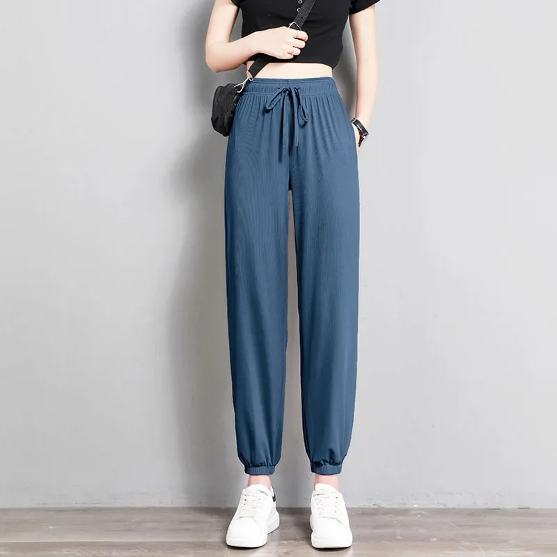 ポップな新作春アイスシルク都会的カジュアルハイウエストトラウザーズ、合わせやすいワイドレッグパンツ、ストレートレッグ韓国風ルーズパンツ