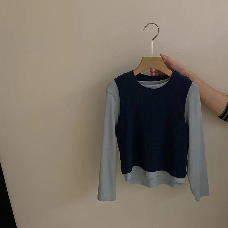 Girls Spring and Autumn New Item Korean Style Two Solid Color Base Shirts with Vest Casual Two Piece Set Top