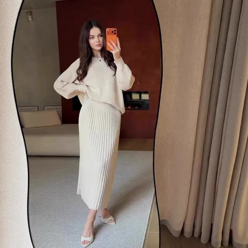 

2025New Winter Gentle Casual Style Long Sleeve Long Dress Comfortable Set Dress