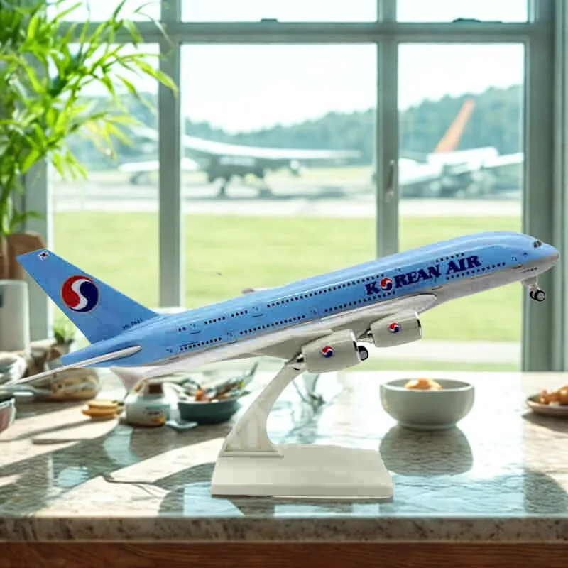 

Модель самолета 1:240, смола A380, игрушки, воздушный самолет, 30 см, статический дисплей, 380, корейский авиалайнер, детский сувенир, авиационный сборный подарок