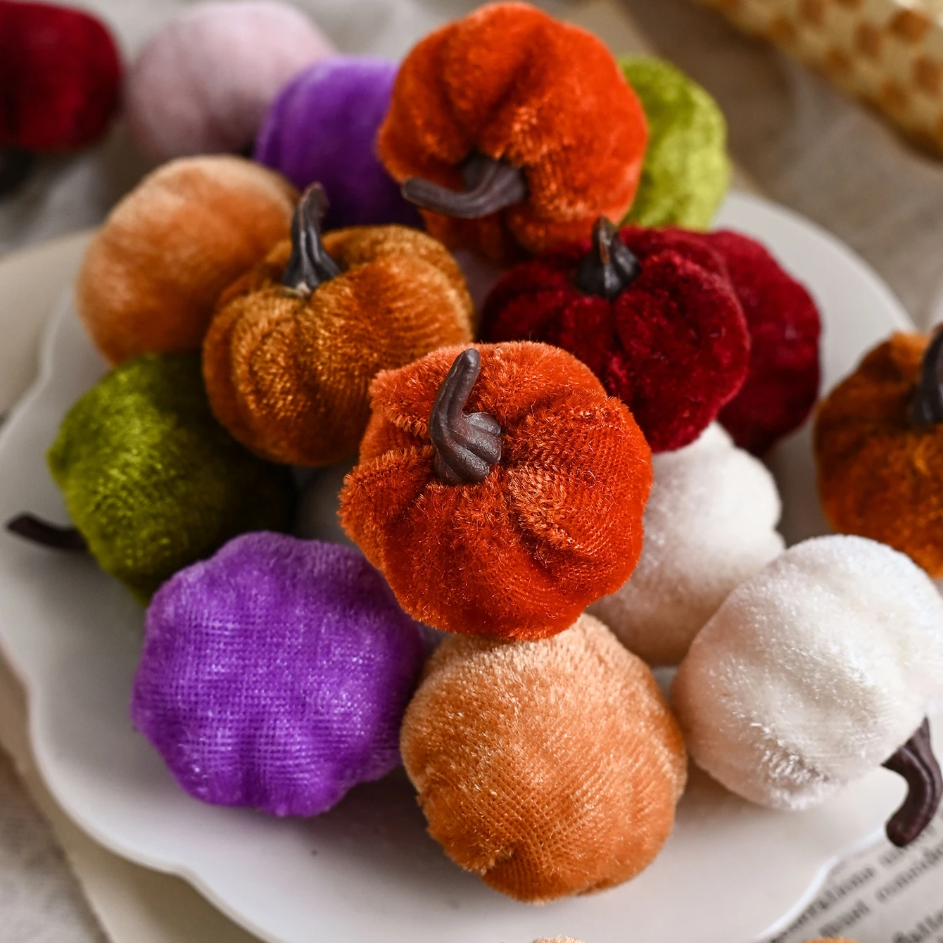 50/100 Stück Künstliche Blumen aus Seide, Kürbisse für Heimdekoration, Hochzeit, Weihnachtsbaum, Halloween, DIY-Geschenk, Süßigkeitenbox, Scrapbook-Zubehör – Detail 3