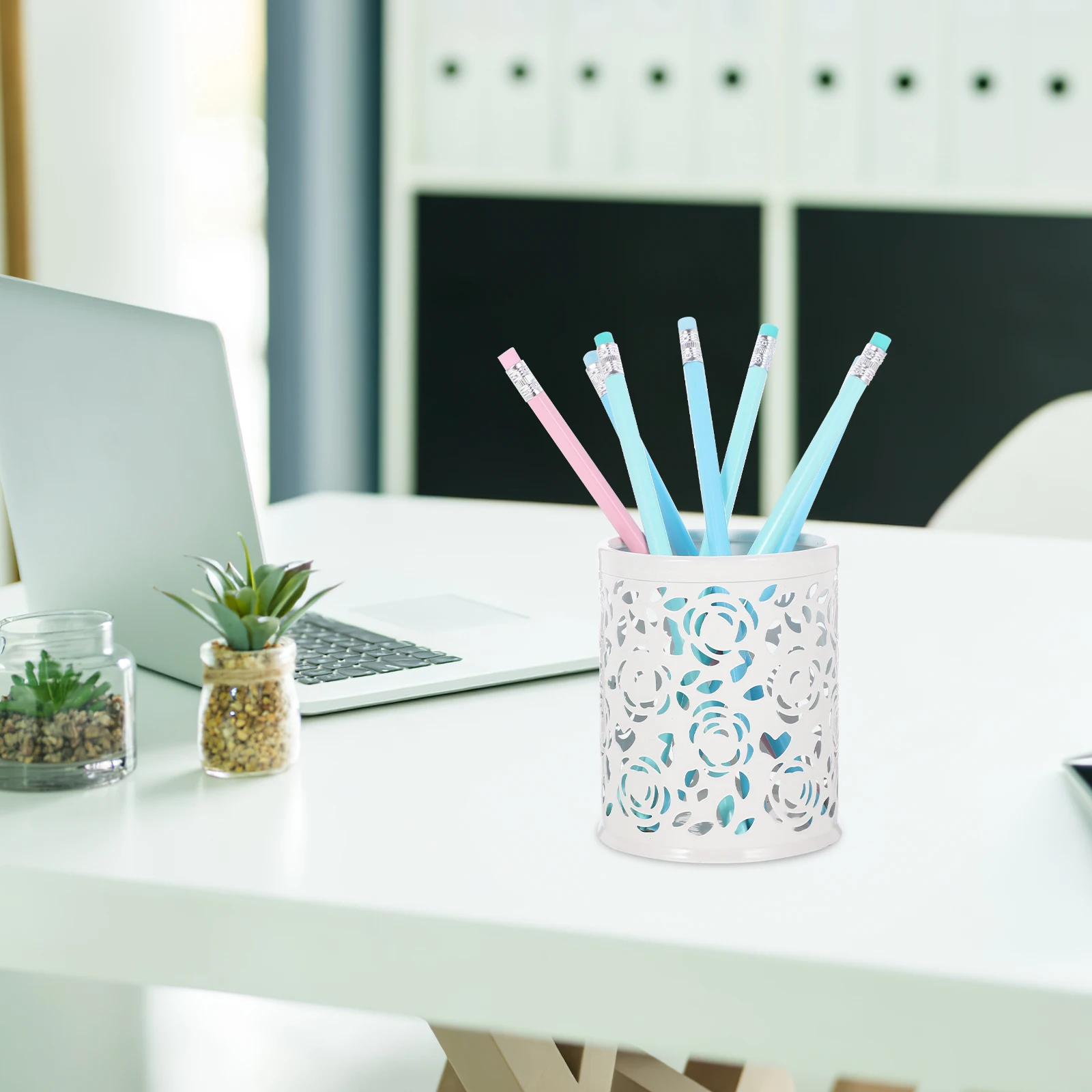 

Creative Metal Pen Holder Multi-Functional Desk Organizer Stylish Pencil Cup Aesthetic Desk Accessories