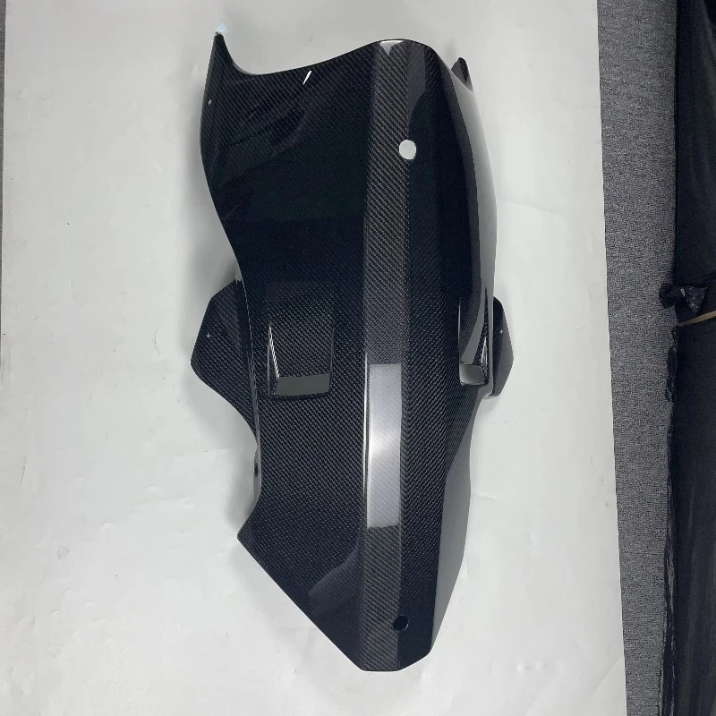 New Arrival Dry Carbon Fiber Motorcycle Lower Fairing Belly Pan for Hayabusa GSX1300R Gen3 2021-2025