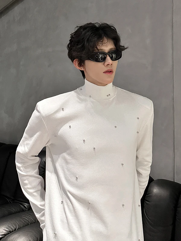 الرجال 2025 الخريف الشتاء جديد الراقية وسادة الكتف تصميم تيز الرجال اللؤلؤ عالية الرقبة تي شيرت الرجال طويلة الأكمام بلون القمم