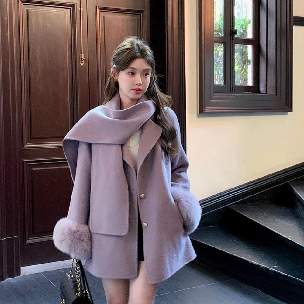 

Women Double Faced Wool Coat with Real Fox Fur Sleeves 100 Wool Scarf Autumn Winter 2025 New Fashion Warm Elegant Trench Coat