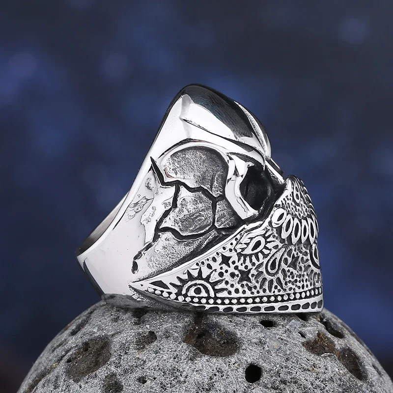 Anillo Hombre Wholesale Stainless Steel Gothic Skull Mask Ring Biker Hiphop rock Jewelry Unique Halloween Gift for Men