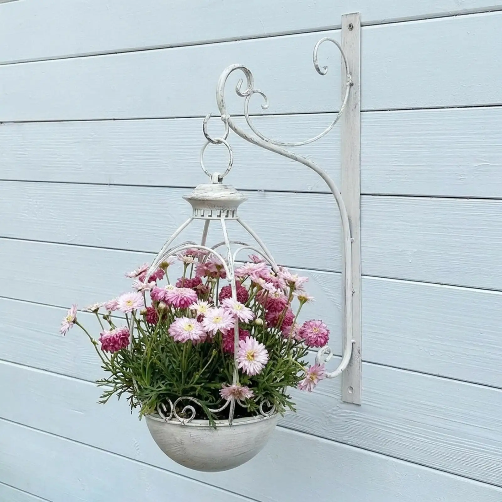 Vintage Style Iron Flower Pot Planter Wall Basket Garden Decor Elegant Indoor Outdoor Plant Container for Home Balcony