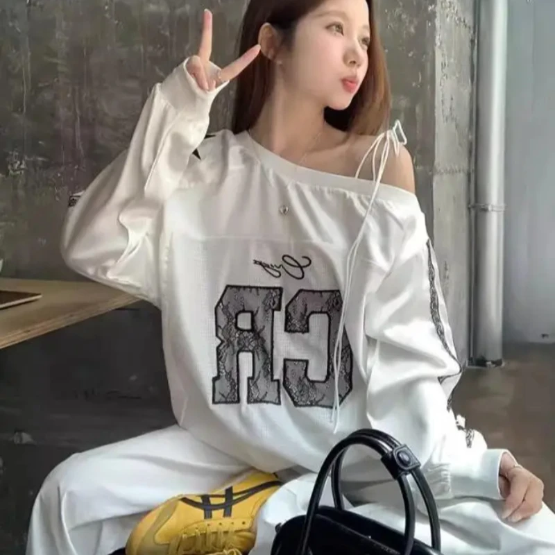 الكورية رسالة مطرزة الدانتيل الربط قطري الكتف قبالة الكتف كم طويل هوديي الشارع المرأة الخريف فضفاض مثير أعلى