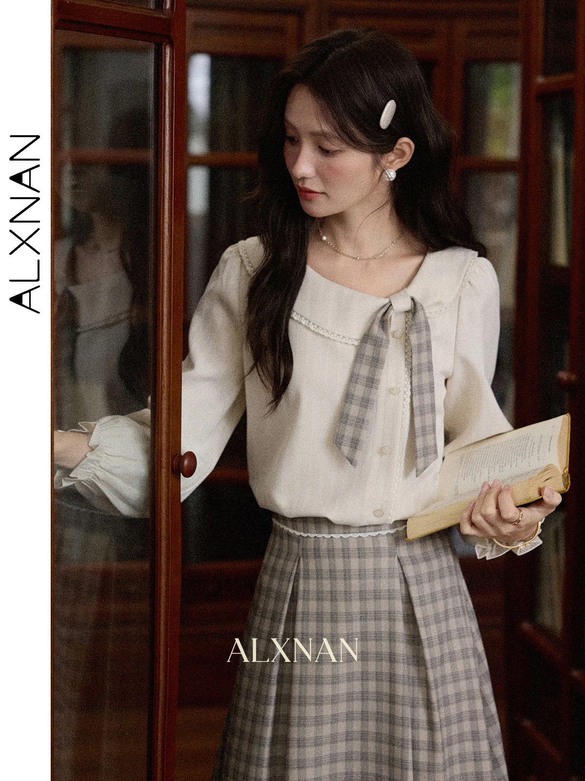 

ALXNAN Women's Shirt Apricot Puff Sleeves Doll Collar Slanted Placket Blouses Autumn Casual Office Lady Long Sleeve Tops L56985