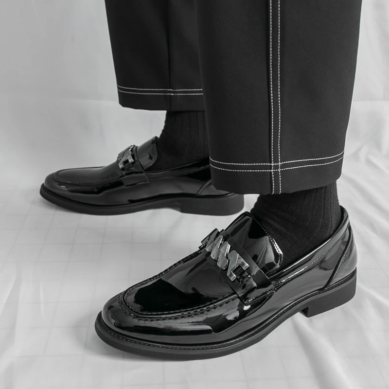 

Весенние мужские дышащие туфли с острым носком, роскошные брендовые мужские лакированные кожаные удобные банкетные деловые повседневные кожаные туфли