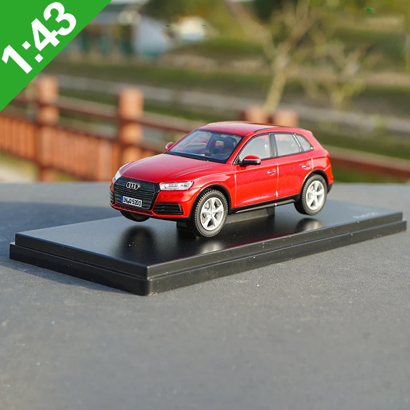 1:43 AUDI Q5 SUV Alloy Car Diecasts & Toy Vehicles Car Model Miniature Scale Model Car For Children