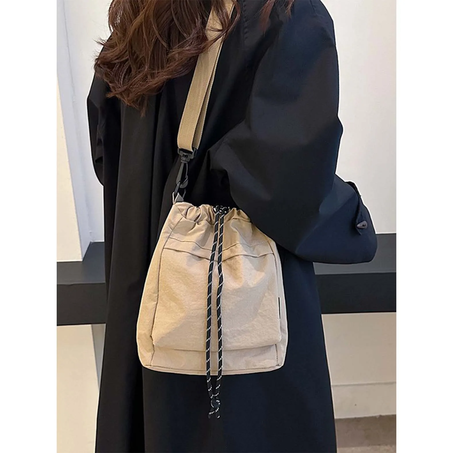 Simple fashionable versatile lightweight backpack sports nylon cloth bag, commuting shoulder bag, drawstring handbag, travel bag