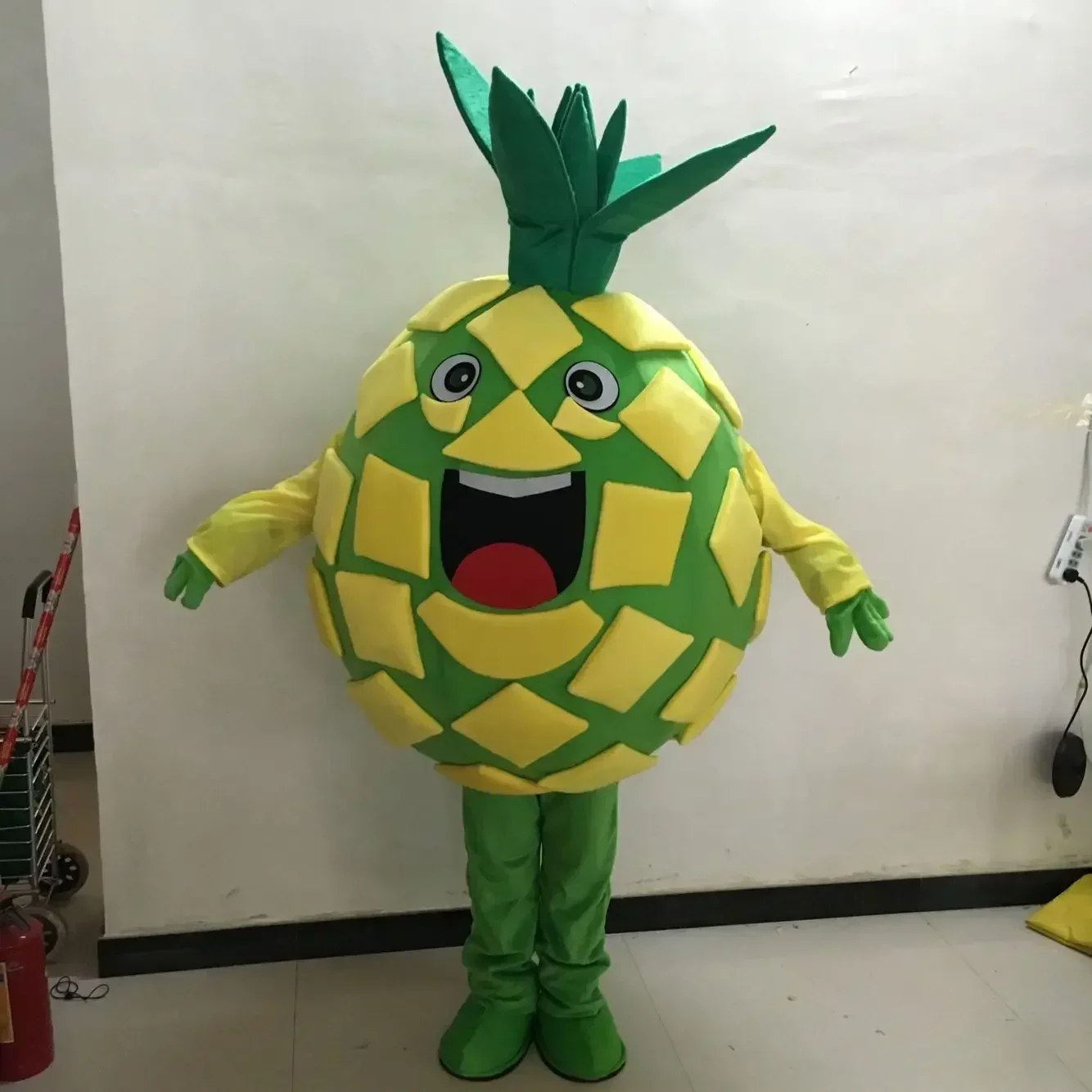 Cosplay fruit Apple Pitaya Peach Pineapple Mascot Costume carnival Cartoon character costume Advertising Party Costume