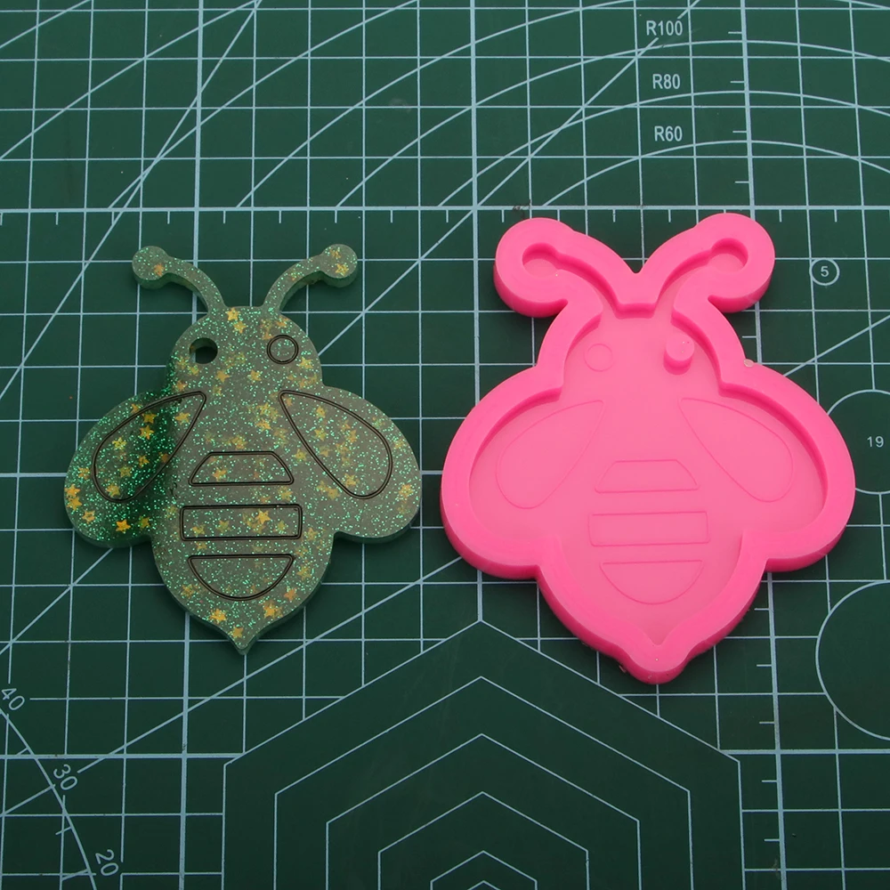 Shiny Resin Bee Mould Silicone Keychains Molds DIY for key chain Pendant Jewelry Epoxy Mould DY0673