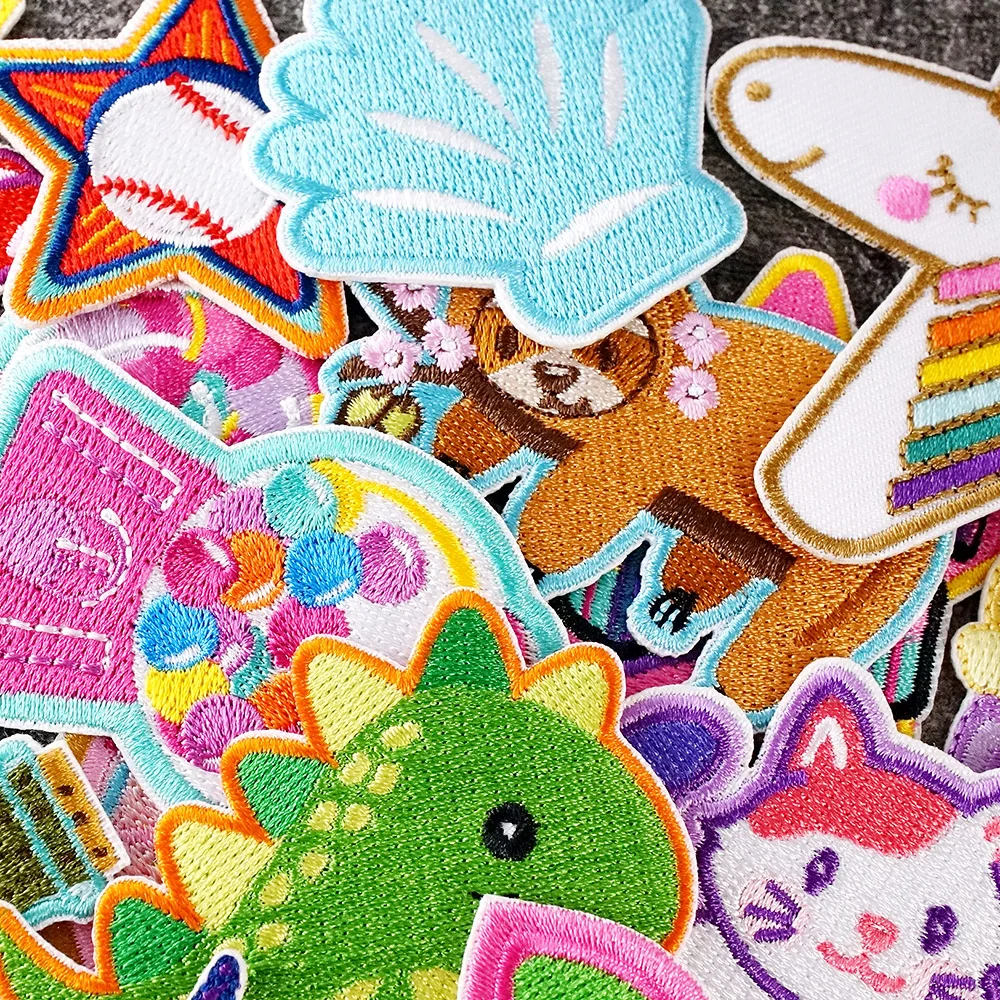 27Pcs/Lot Cat Horse Lollipop Dinosaur Patches Embroidery Applique Ironing Clothing Sewing Supplies Decorative Handmade Patch