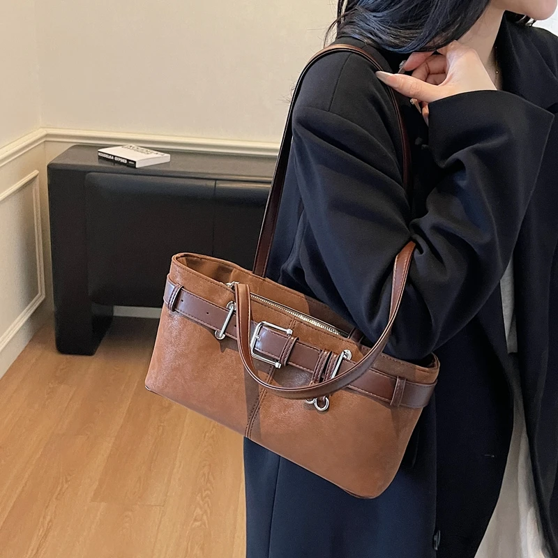 

Женская маленькая сумка на плечо из искусственной замши в стиле ретро, новинка зимы 20225, ретро сумка подмышки, роскошные брендовые дизайнерские сумки