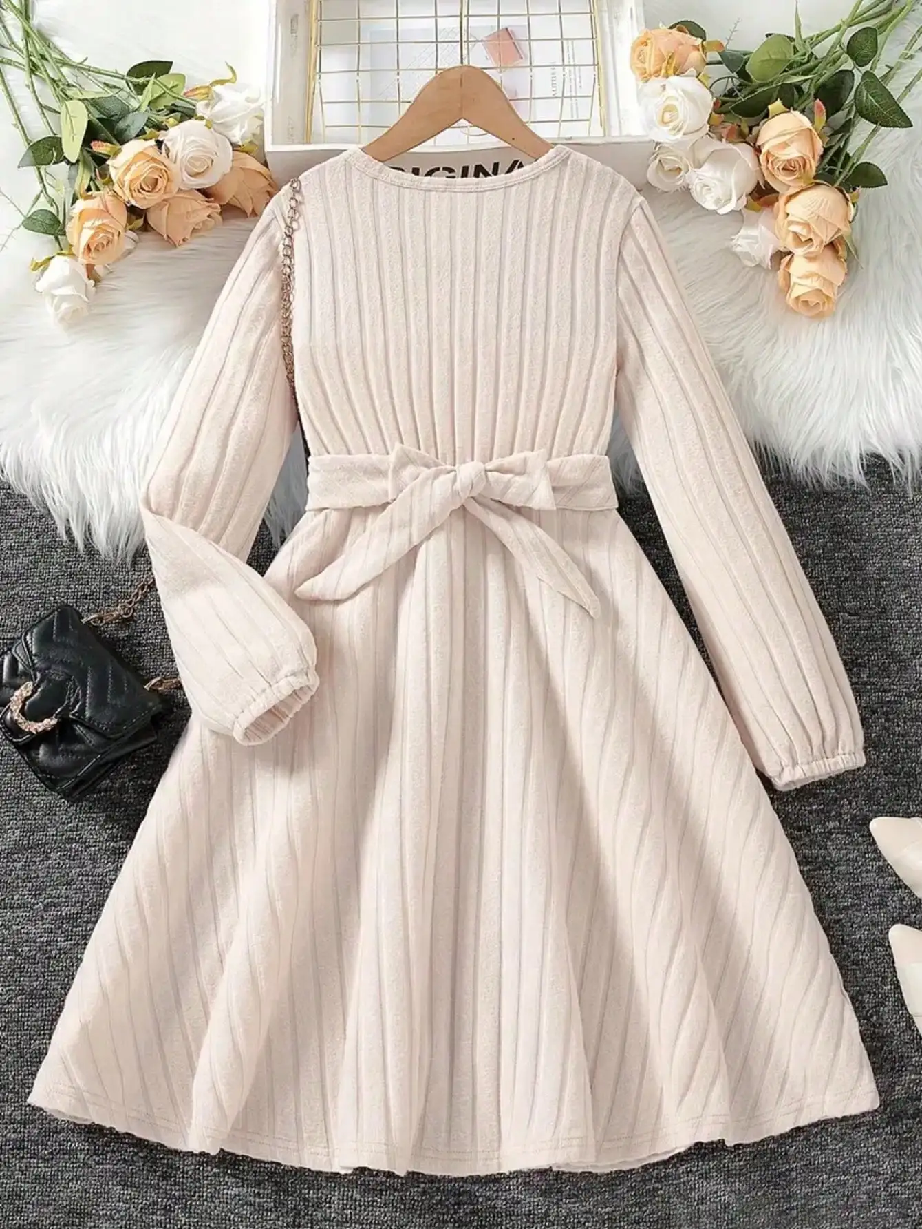 Young girl's solid twisted front A-line skirt, popular style, suitable for daily travel