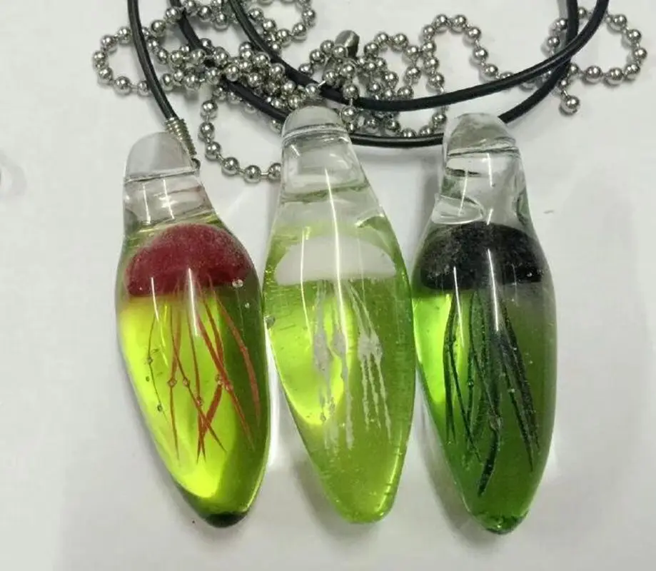 12 pcs Fashionable Jellyfish Pendant DIY Jewelry Making Supplies Green Back Jellyfish Jewelry