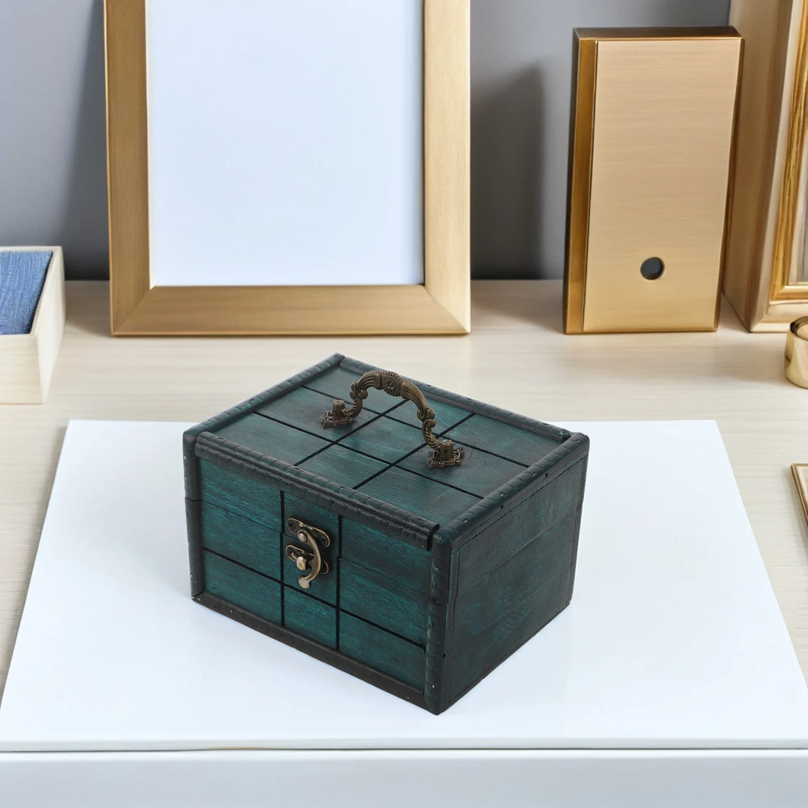 

Wooden Vintage Storage Box Large Retro Style Organizer Rustic Decorative Storage for Home Office Multifunctional