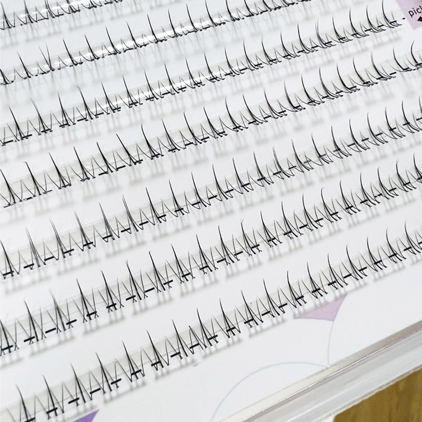 5-6mm 아래 속눈썹 자연스러운 작은 불꽃 분할된 하단 속눈썹 개별 속눈썹 클러스터 32 행 대용량 아래 속눈썹