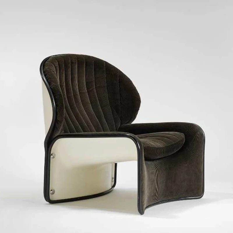 Nordic creative designer light luxury special-shaped fiberglass lotus chair sales office art leisure Internet celebrity chair