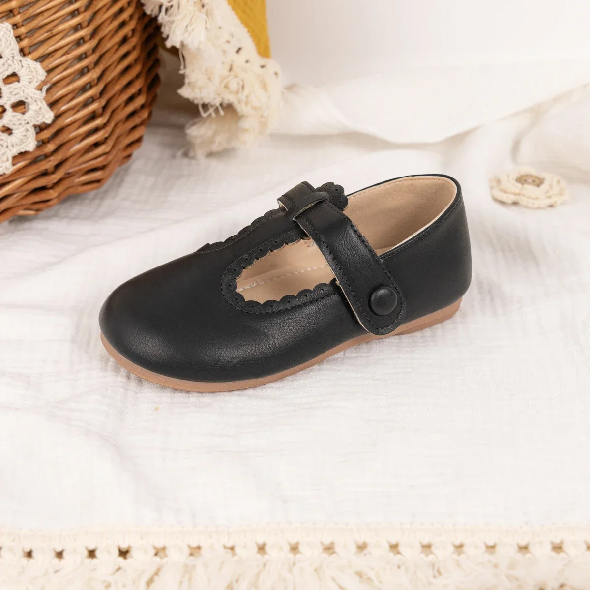 Variant: black