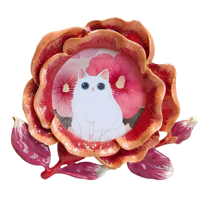 

3-Inch round photo frame, big rose shape, creative red retro photo frame, three-inch American small photo