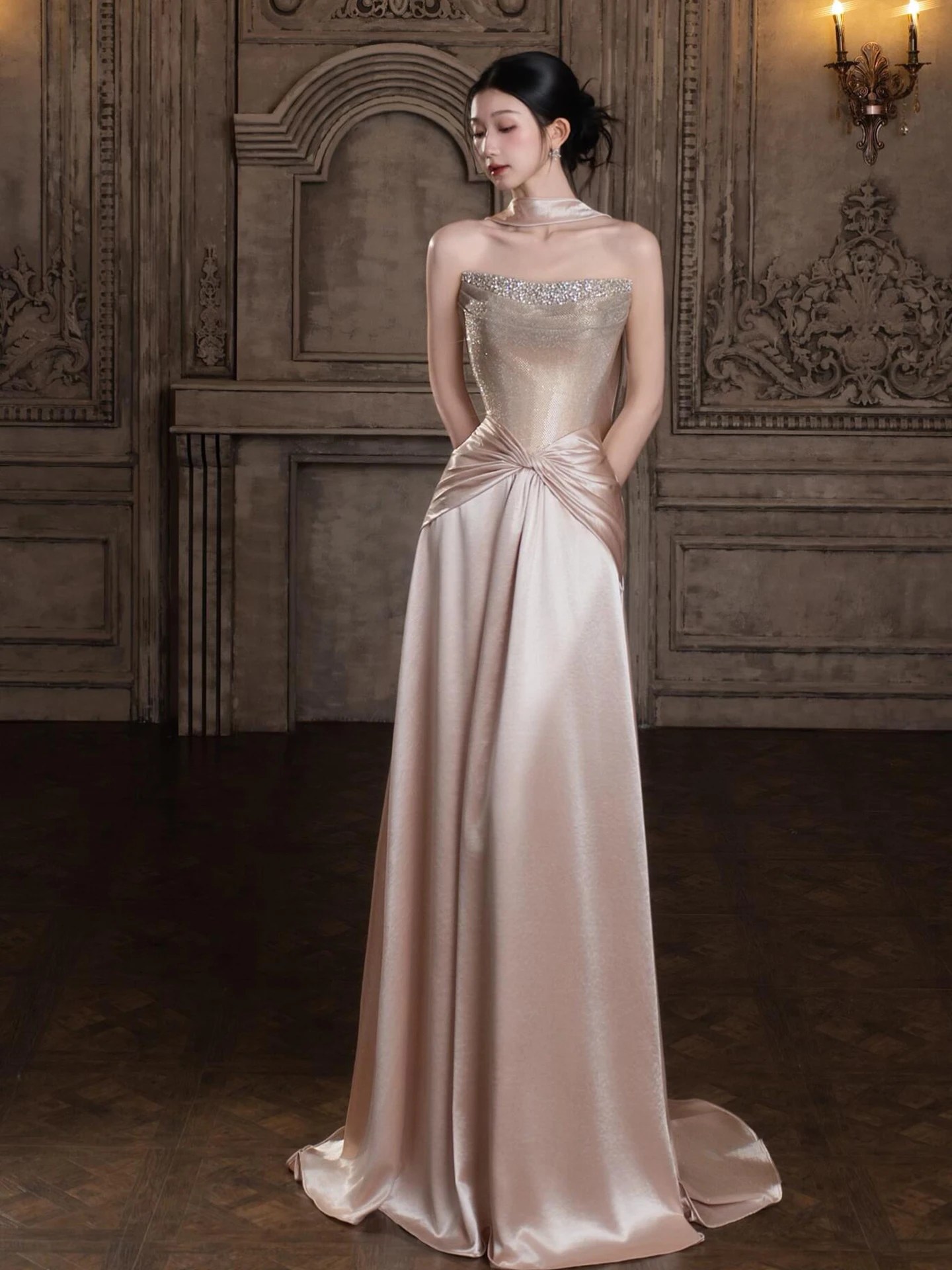 

Длинное вечернее платье с пайетками для помолвки и новогодней церемонии, без бретелек