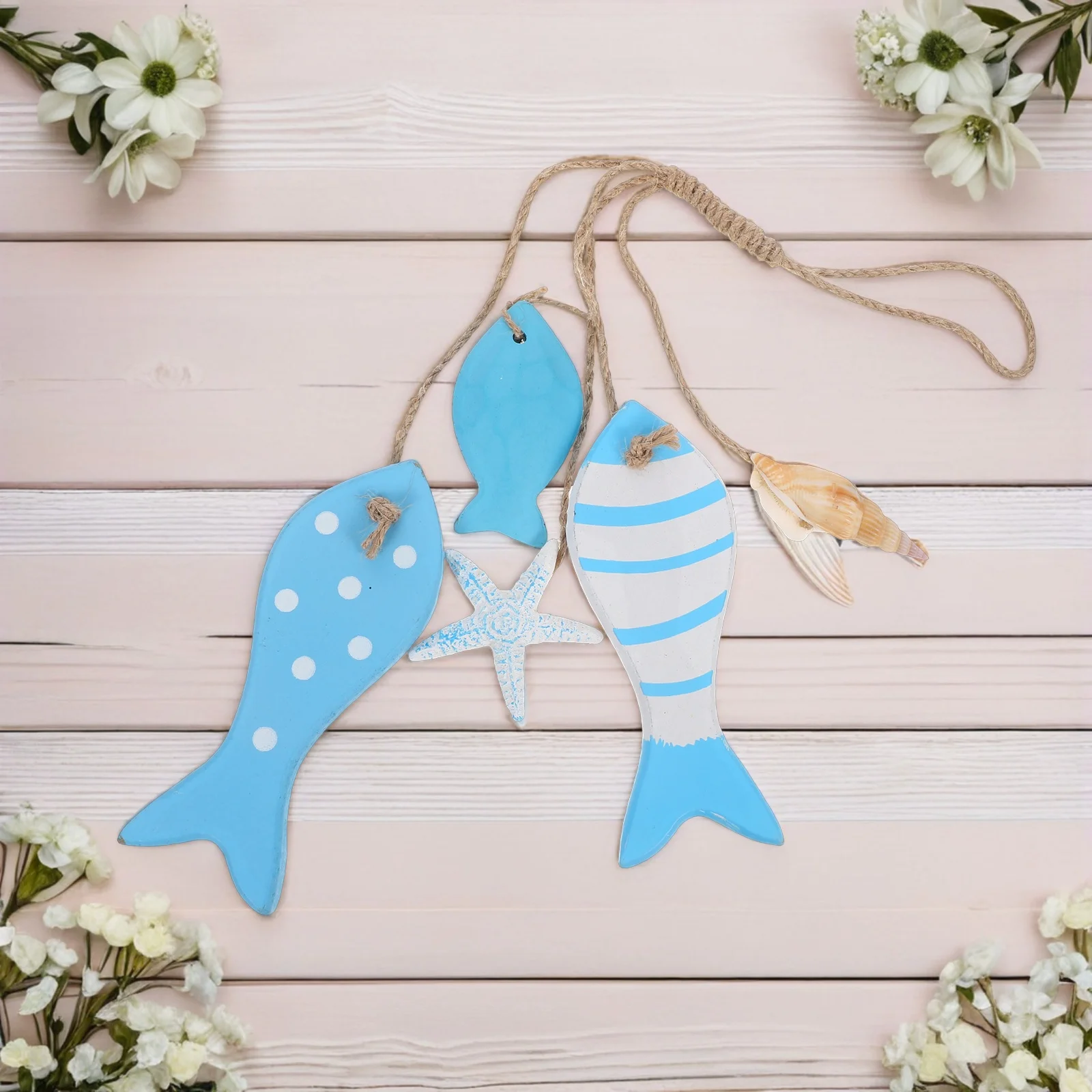 

2 Sets Small Wooden Fish Skewers Wall Decor Hanging Shape Sculpture Hangings Hemp Rope Art